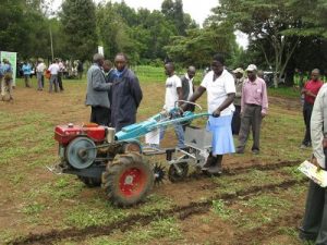 farmer-uses-2wt-seeder